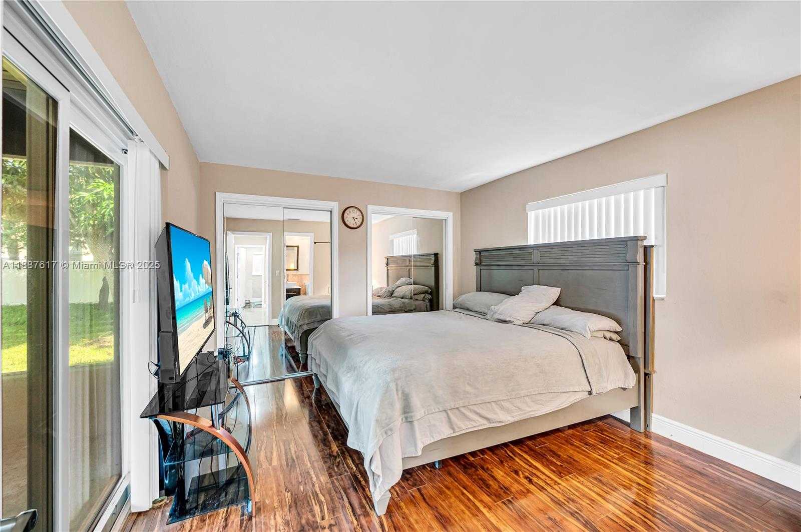 Small Image of 5606 NORTH WEST 49TH AVE, Tamarac Number 22