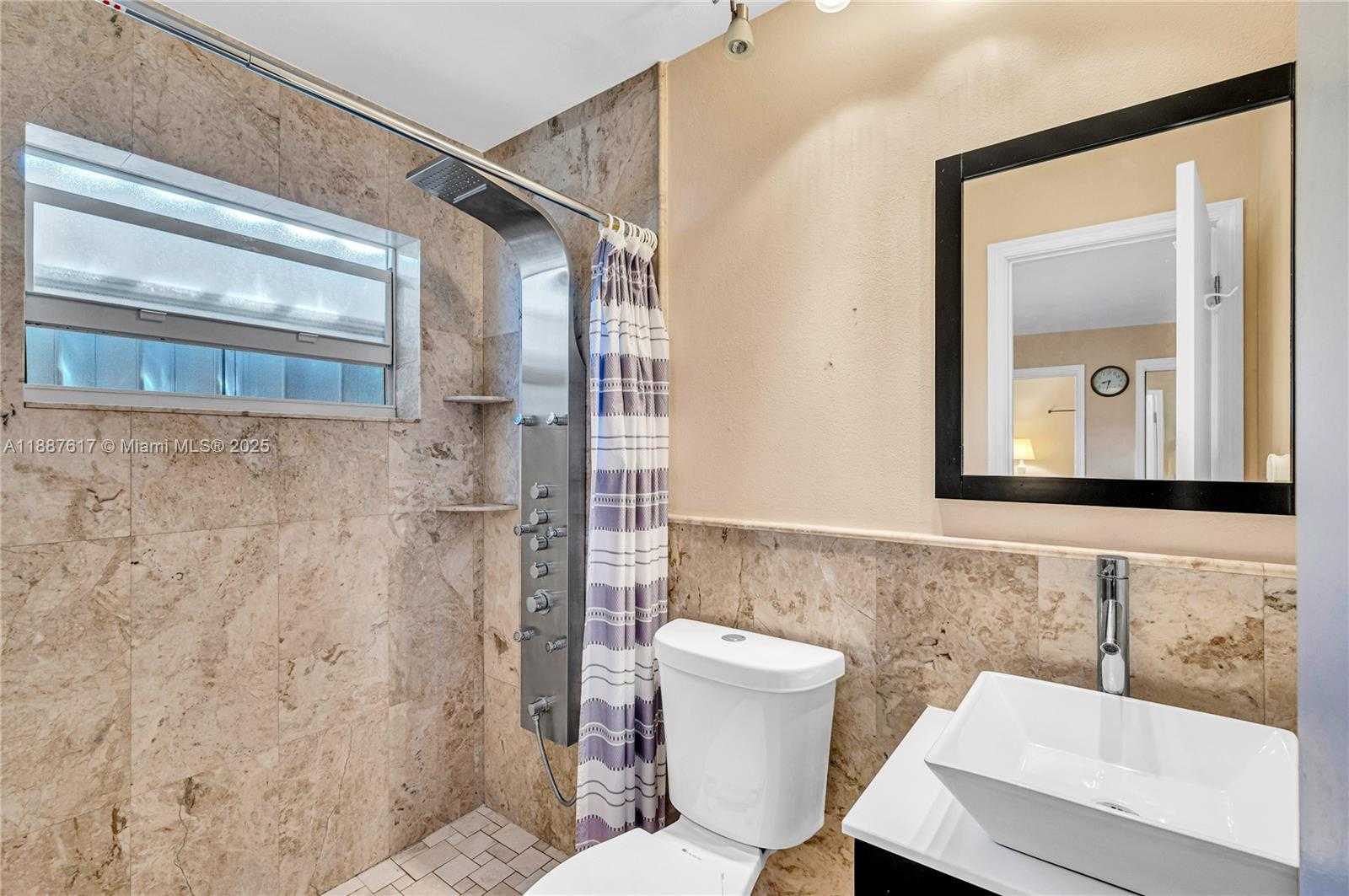 Small Image of 5606 NORTH WEST 49TH AVE, Tamarac Number 26