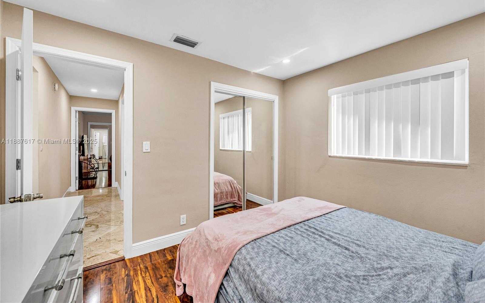 Small Image of 5606 NORTH WEST 49TH AVE, Tamarac Number 28