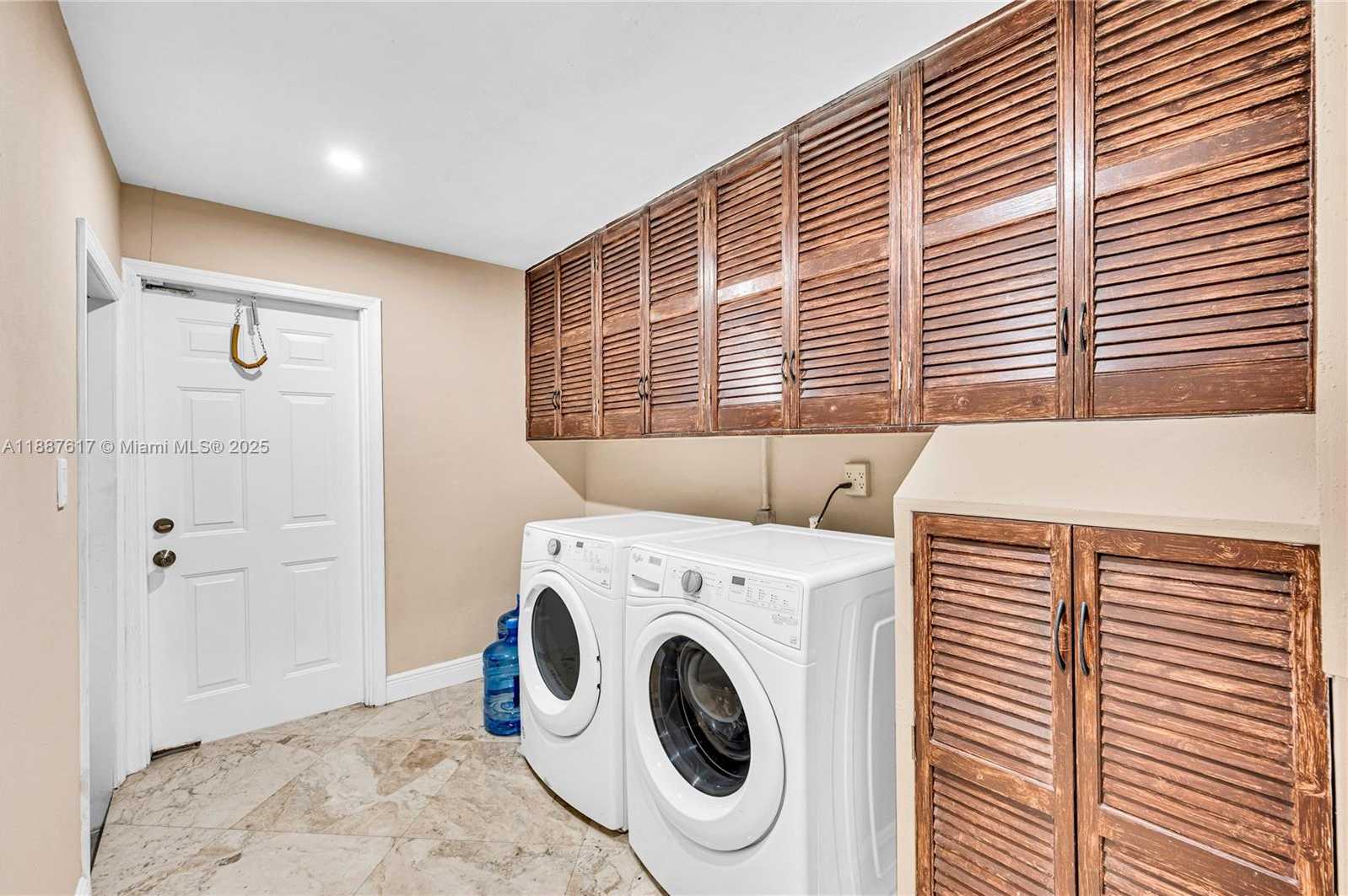 Small Image of 5606 NORTH WEST 49TH AVE, Tamarac Number 30