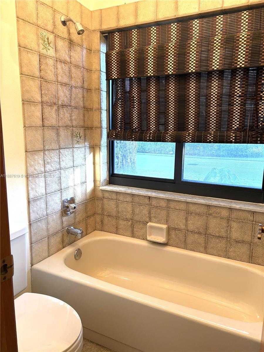 Small Image of 100 NORTH WEST 129TH AVE, Plantation Number 18