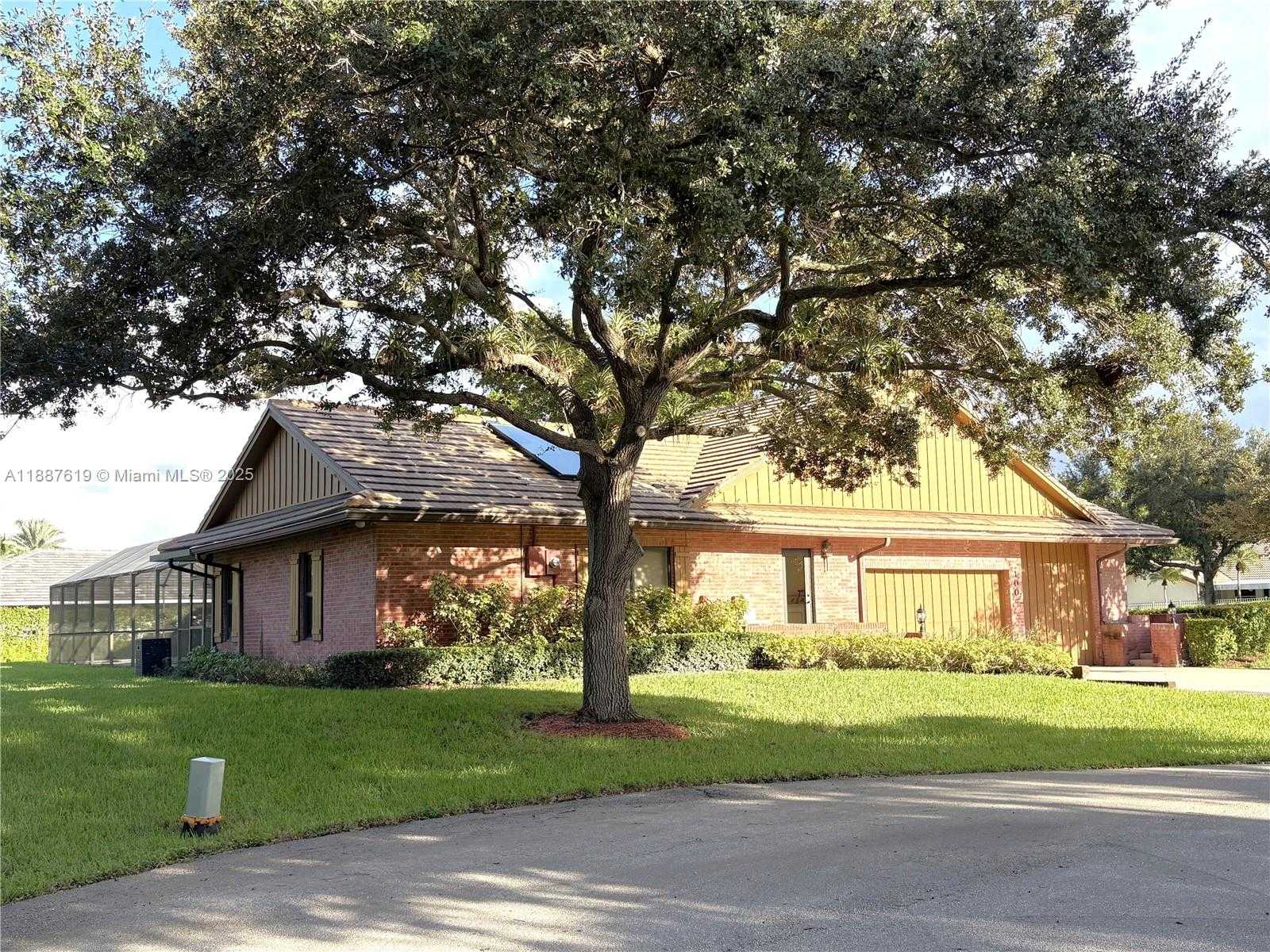 Small Image of 100 NORTH WEST 129TH AVE, Plantation Number 32