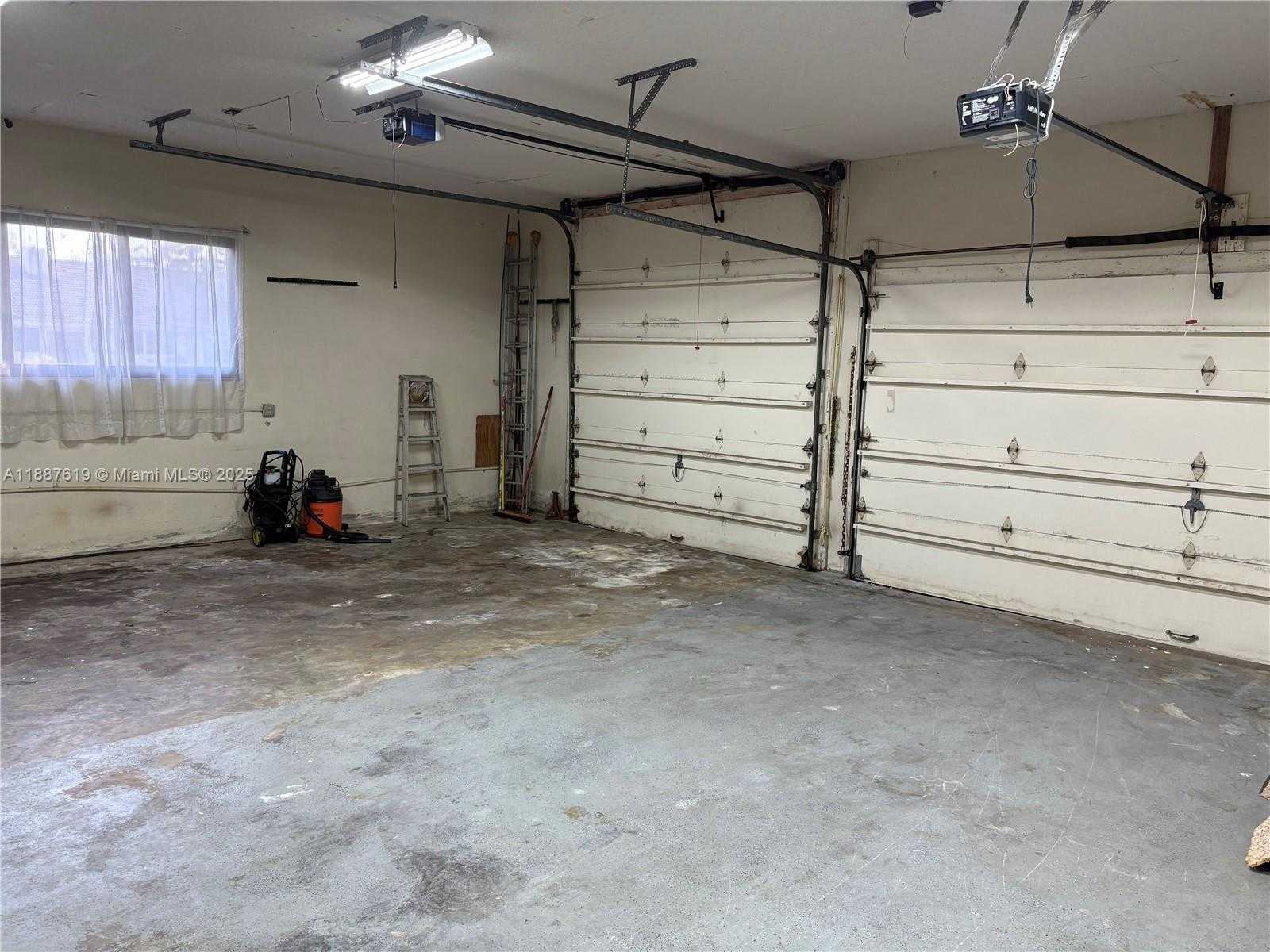 Small Image of 100 NORTH WEST 129TH AVE, Plantation Number 39