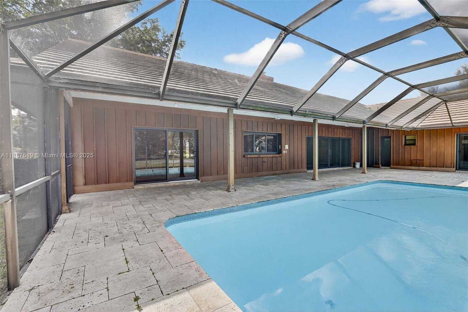 Small Image of 100 NORTH WEST 129TH AVE, Plantation Number 49