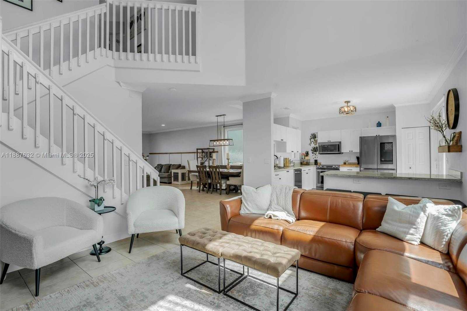 Small Image of 14836 SOUTH WEST 51ST ST, Davie Number 2