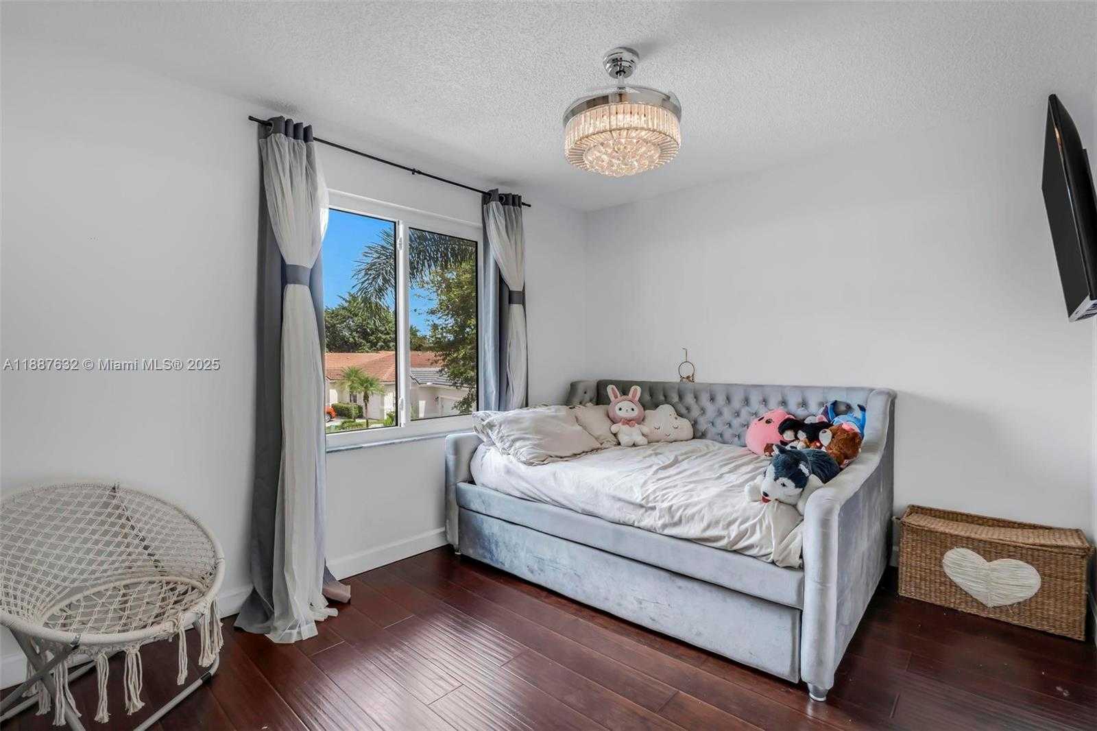 Small Image of 14836 SOUTH WEST 51ST ST, Davie Number 21