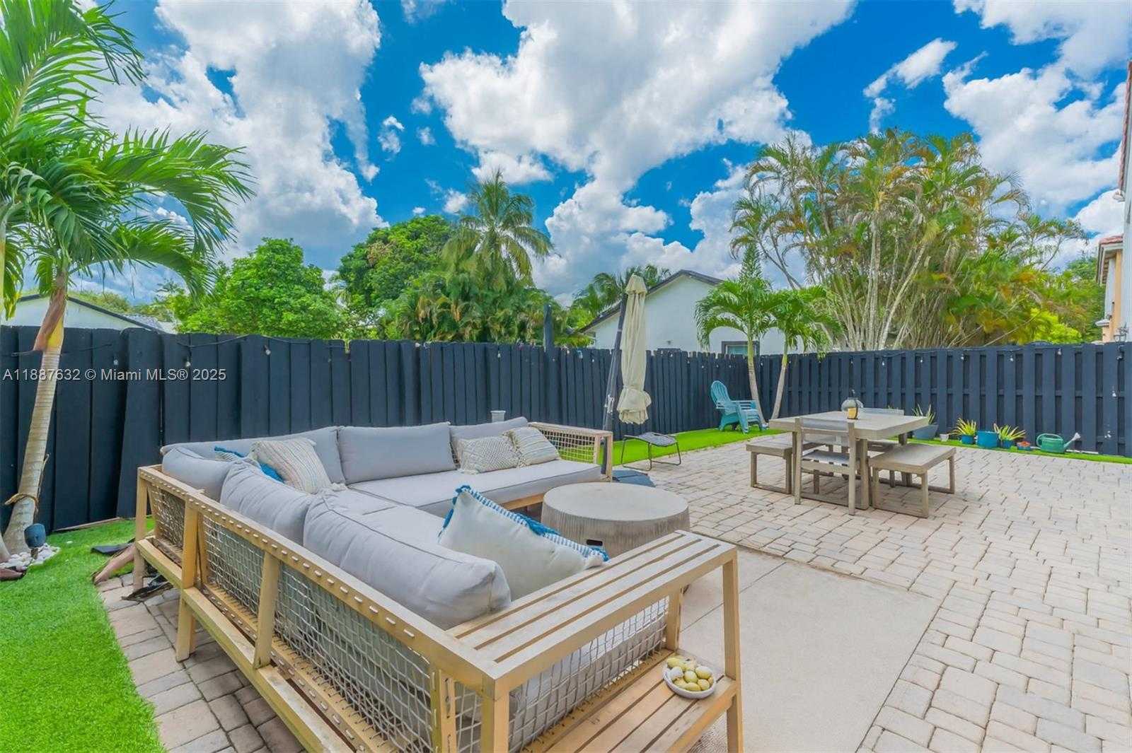 Small Image of 14836 SOUTH WEST 51ST ST, Davie Number 25