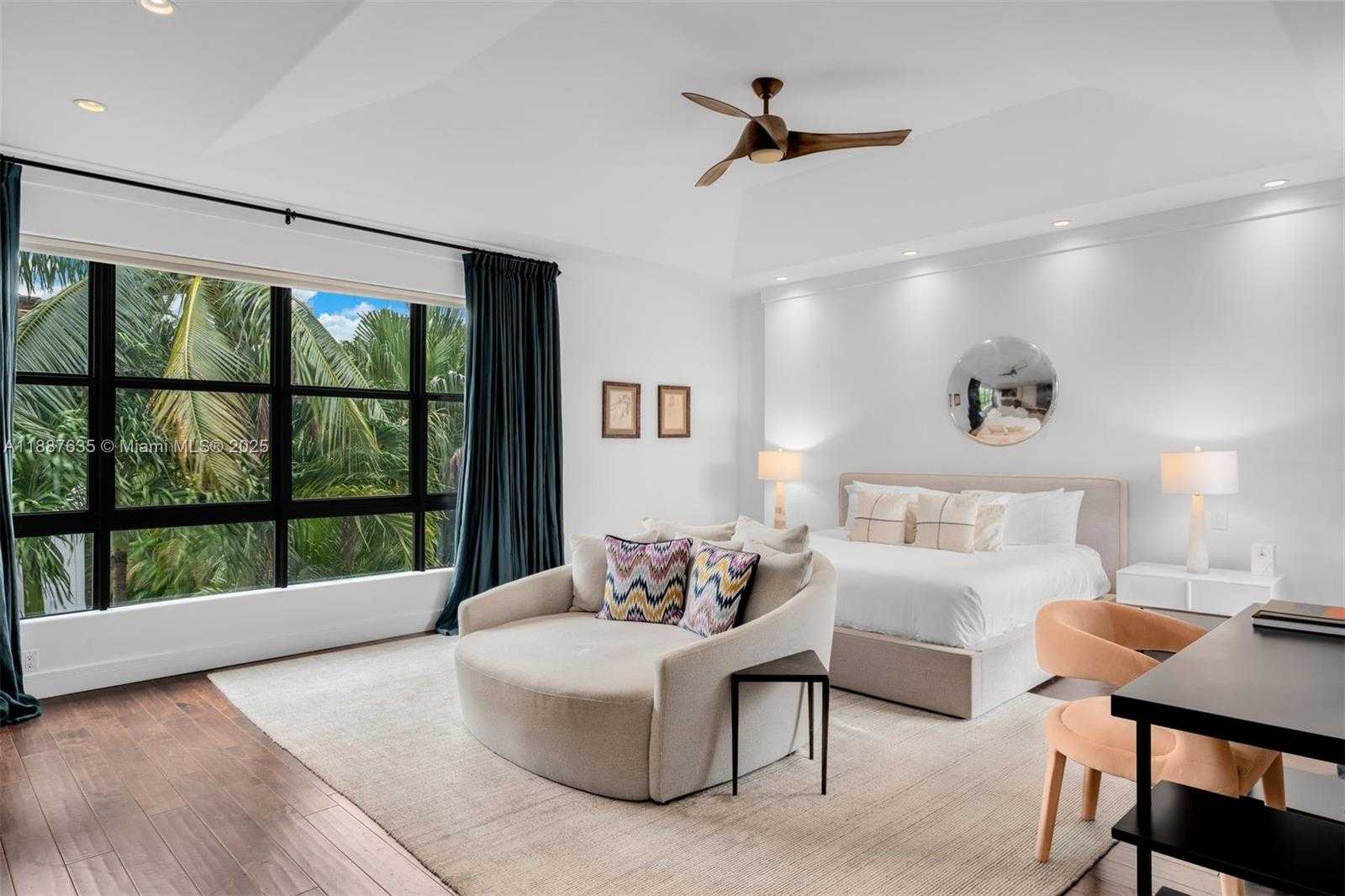 Small Image of 330 CARIBBEAN RD, Key Biscayne Number 19