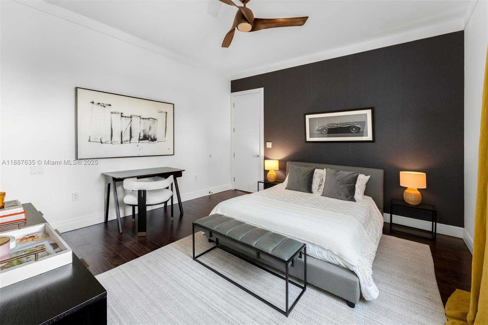Small Image of 330 CARIBBEAN RD, Key Biscayne Number 34