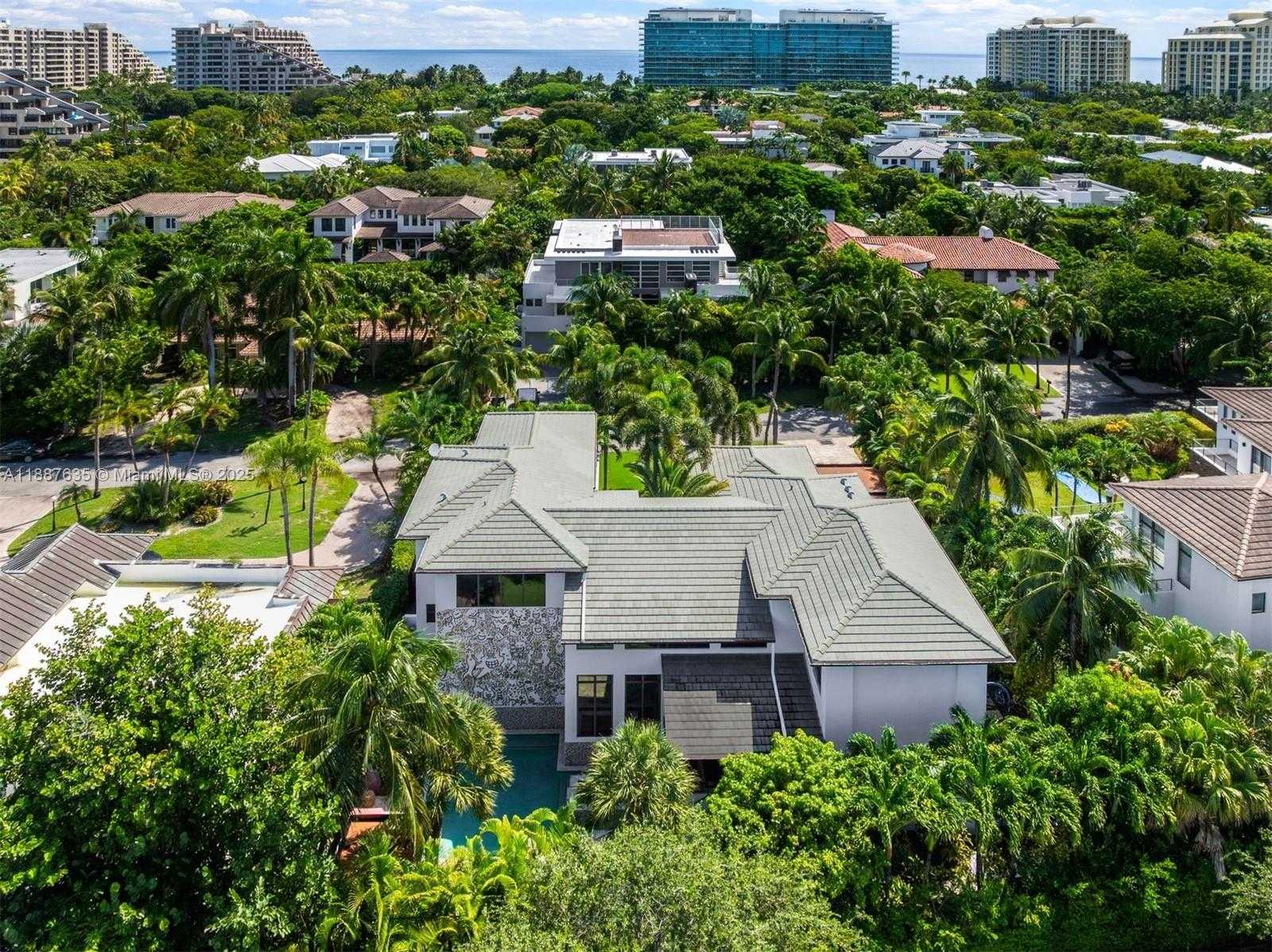 Small Image of 330 CARIBBEAN RD, Key Biscayne Number 44