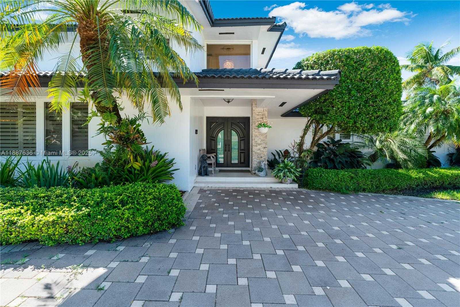 Small Image of 11976 SOUTH WEST 92ND ST, Miami Number 12