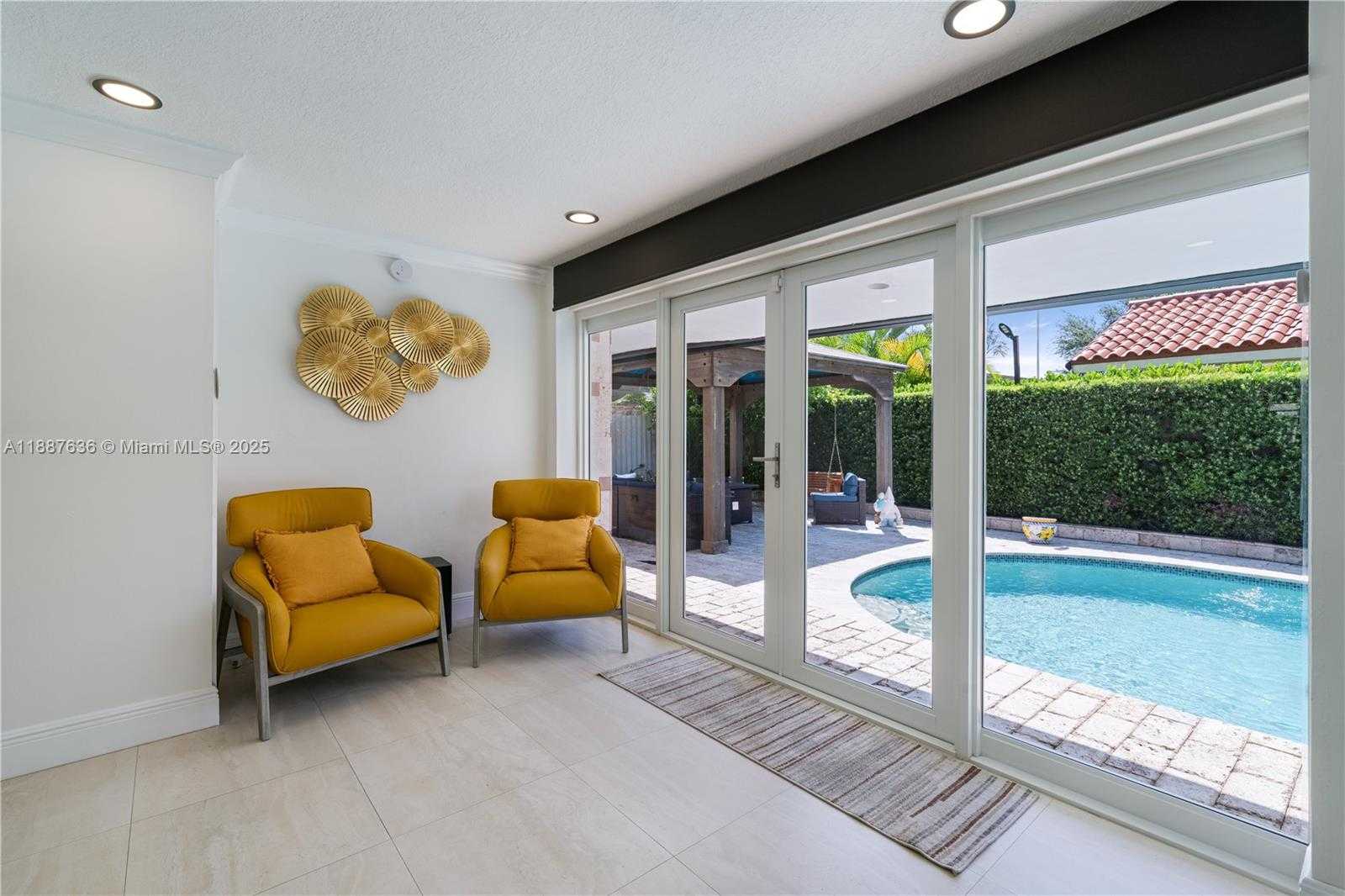 Small Image of 11976 SOUTH WEST 92ND ST, Miami Number 23