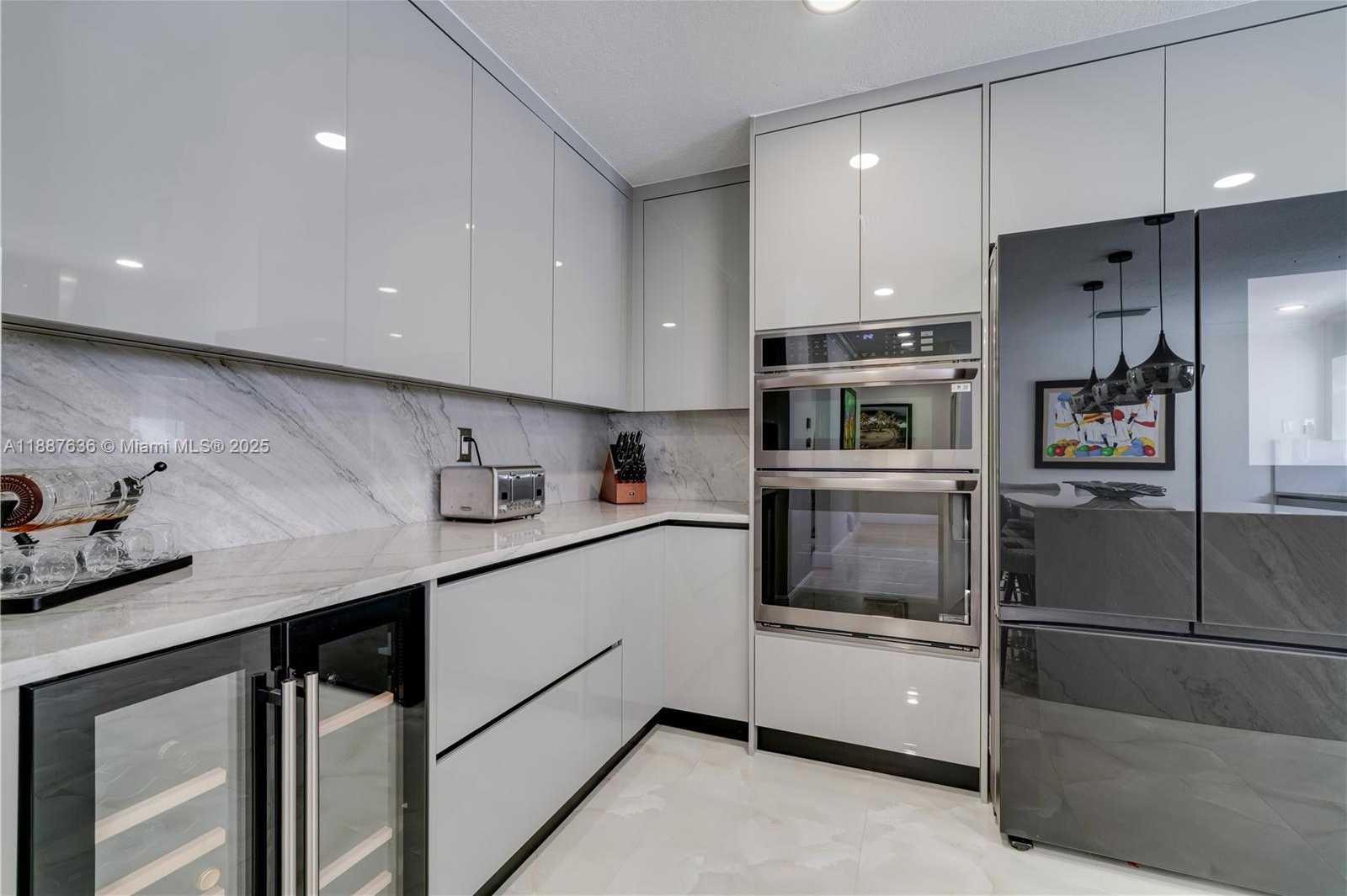 Small Image of 11976 SOUTH WEST 92ND ST, Miami Number 30