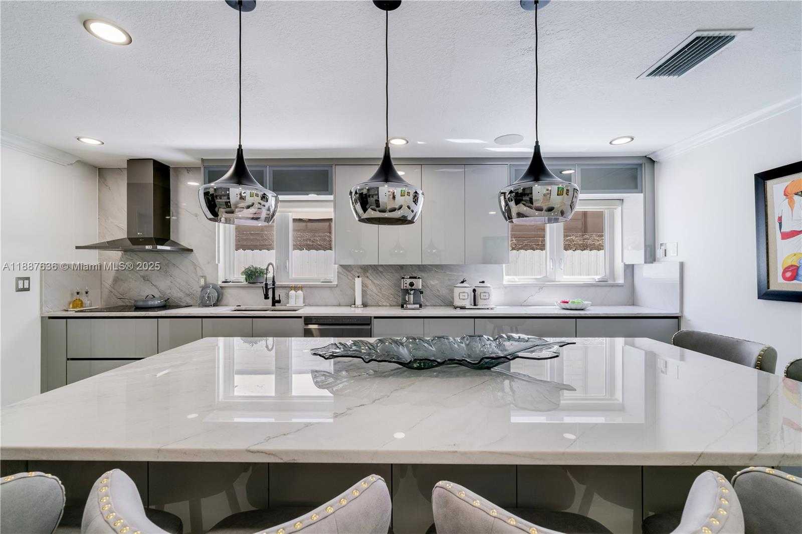 Small Image of 11976 SOUTH WEST 92ND ST, Miami Number 31