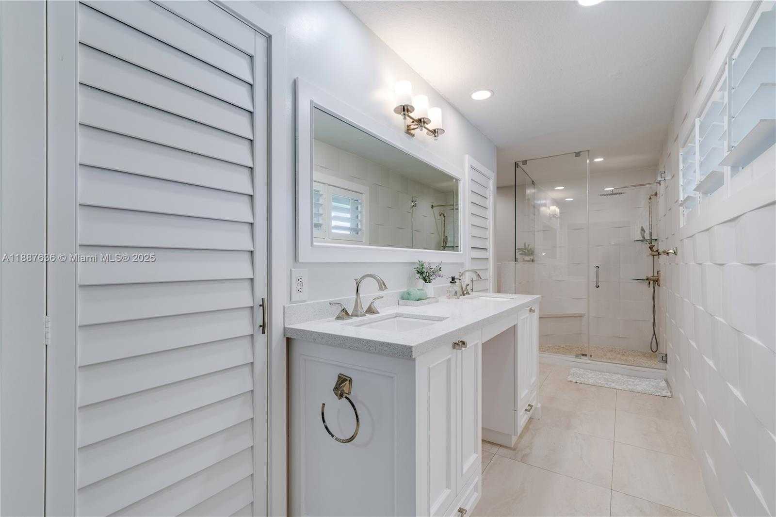 Small Image of 11976 SOUTH WEST 92ND ST, Miami Number 38