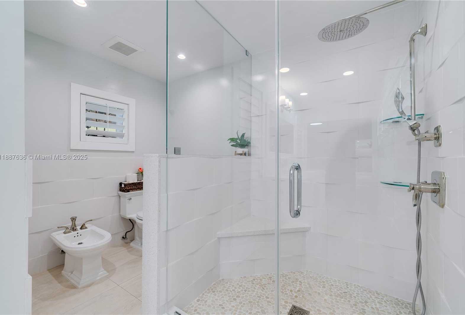 Small Image of 11976 SOUTH WEST 92ND ST, Miami Number 39