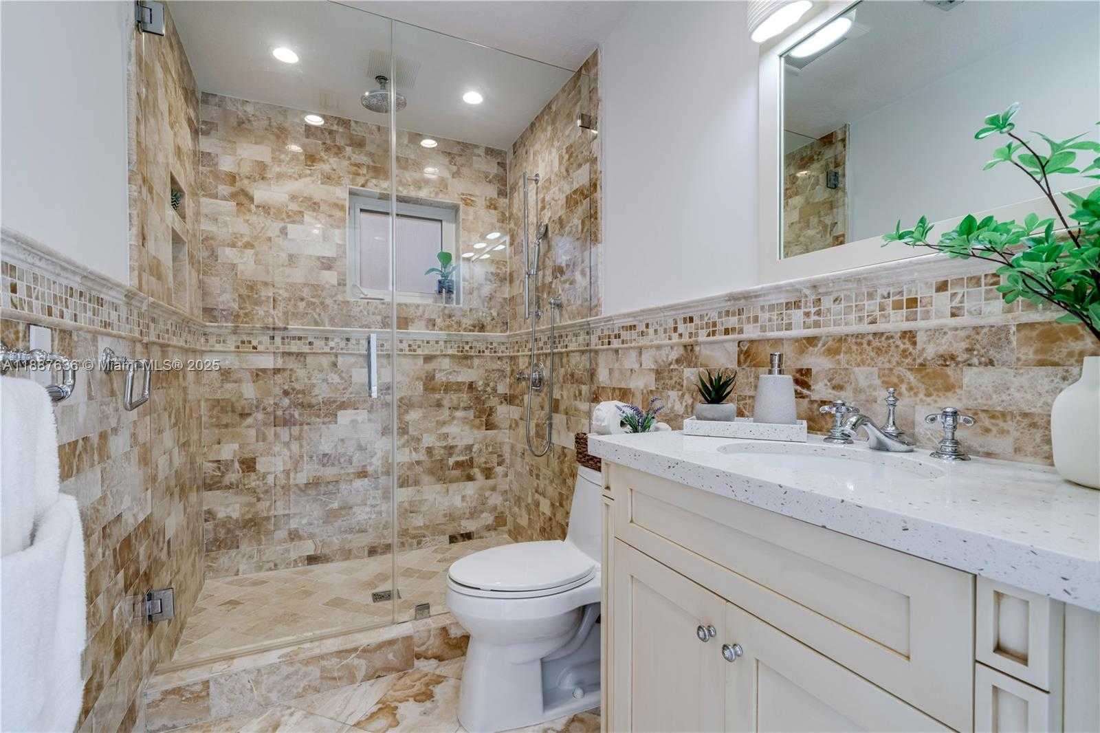 Small Image of 11976 SOUTH WEST 92ND ST, Miami Number 44
