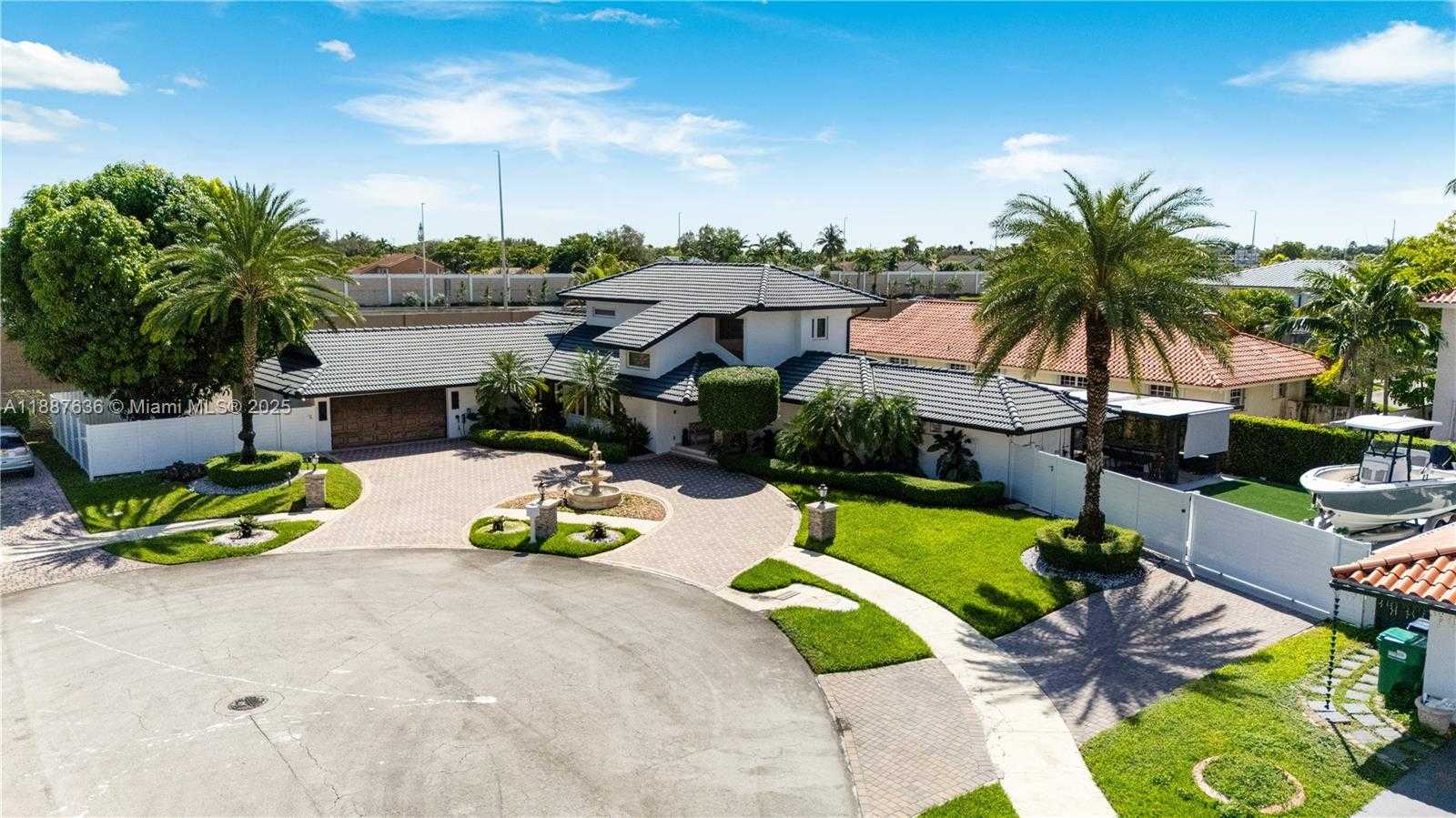 Small Image of 11976 SOUTH WEST 92ND ST, Miami Number 5