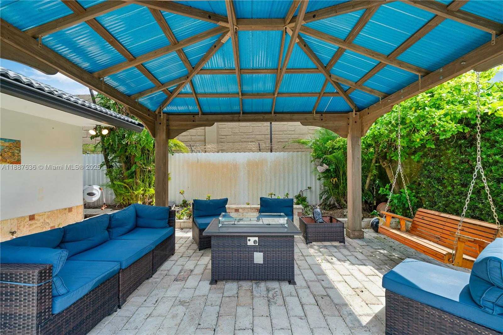 Small Image of 11976 SOUTH WEST 92ND ST, Miami Number 57