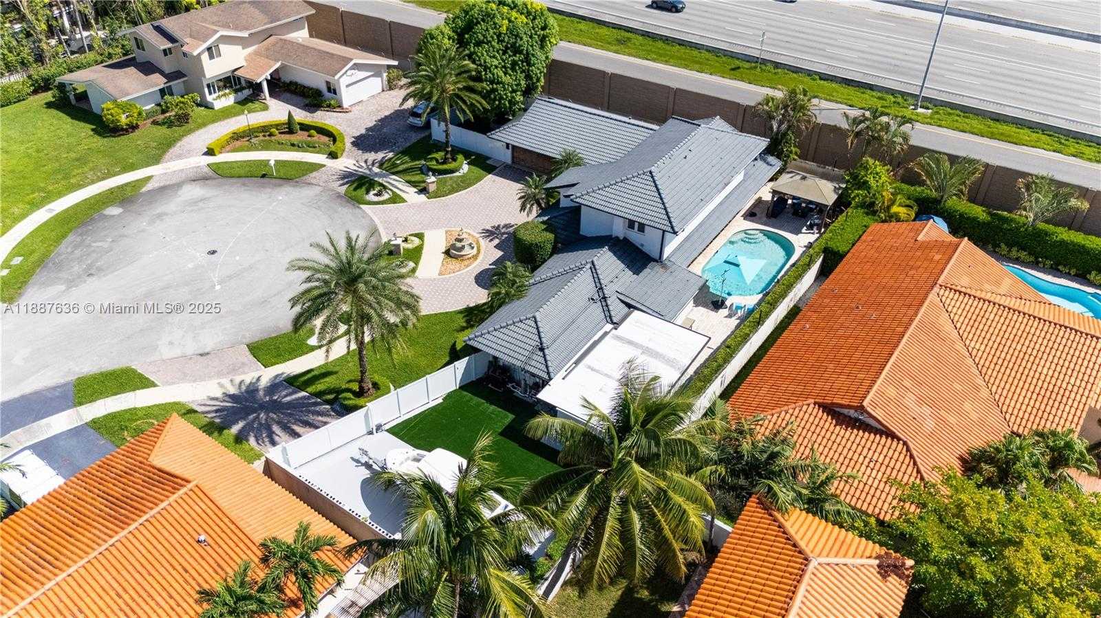 Small Image of 11976 SOUTH WEST 92ND ST, Miami Number 66