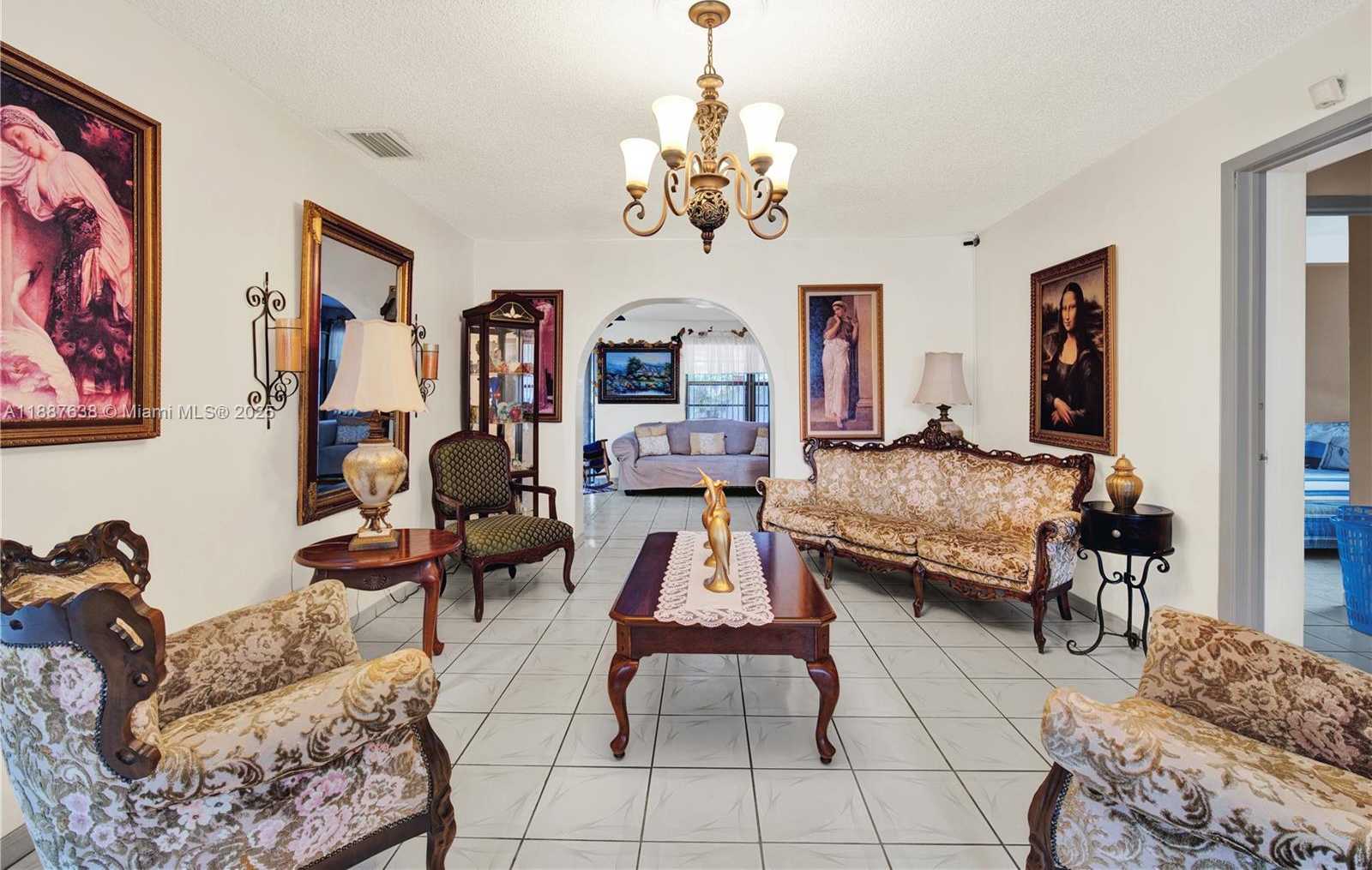 Small Image of 18690 BELVIEW DR, Cutler Bay Number 11