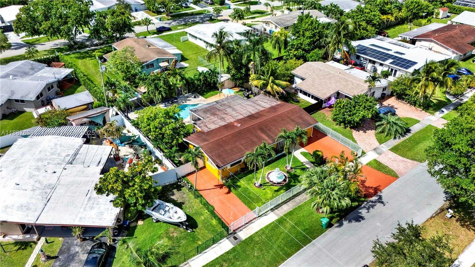 Small Image of 18690 BELVIEW DR, Cutler Bay Number 2