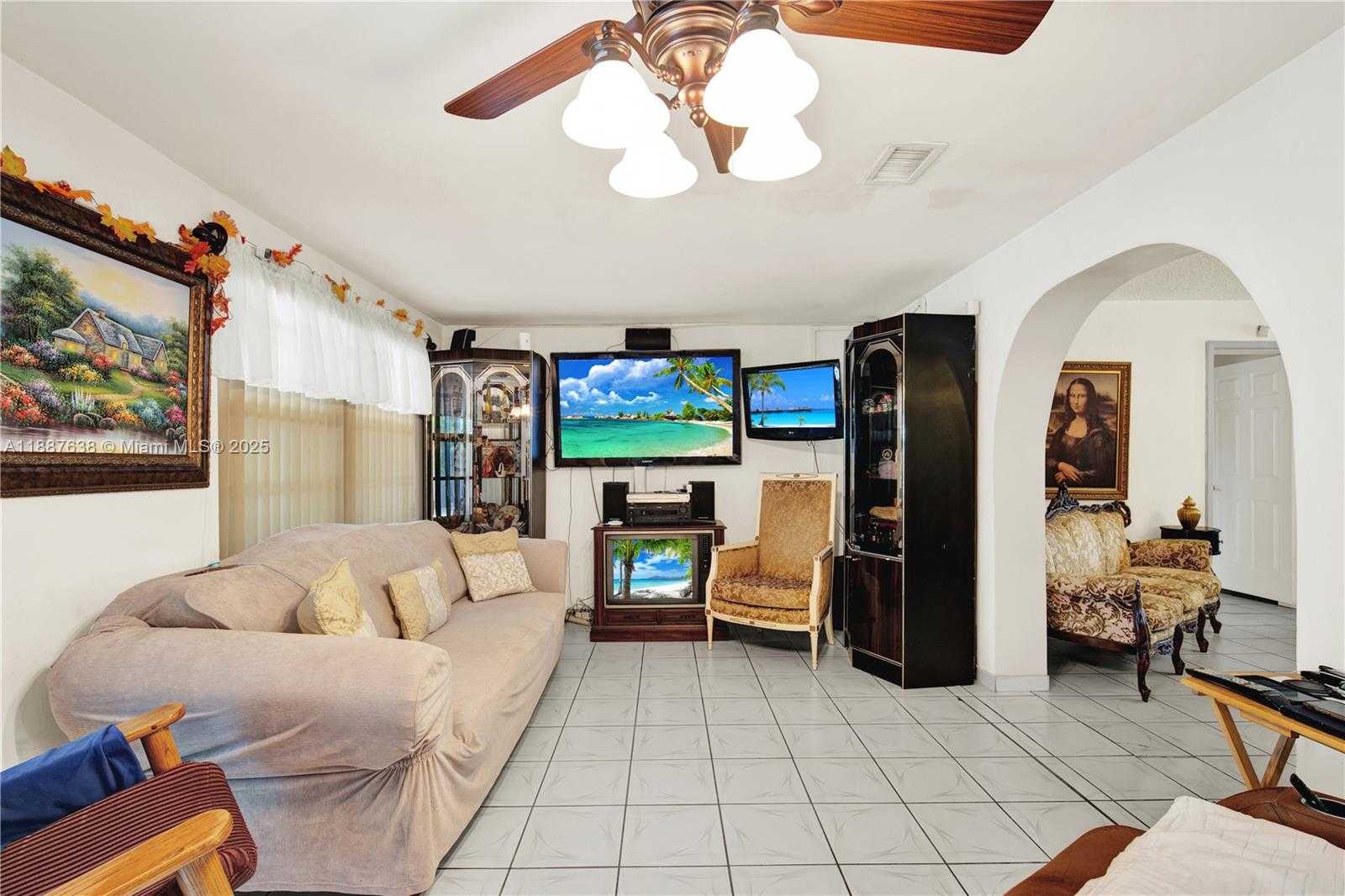 Small Image of 18690 BELVIEW DR, Cutler Bay Number 20