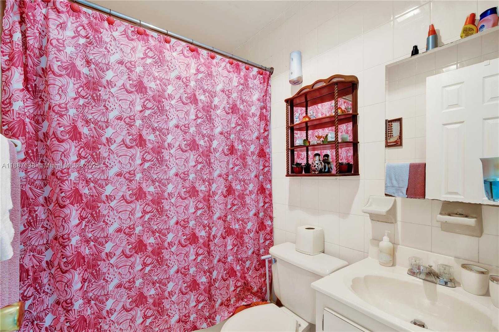 Small Image of 18690 BELVIEW DR, Cutler Bay Number 22