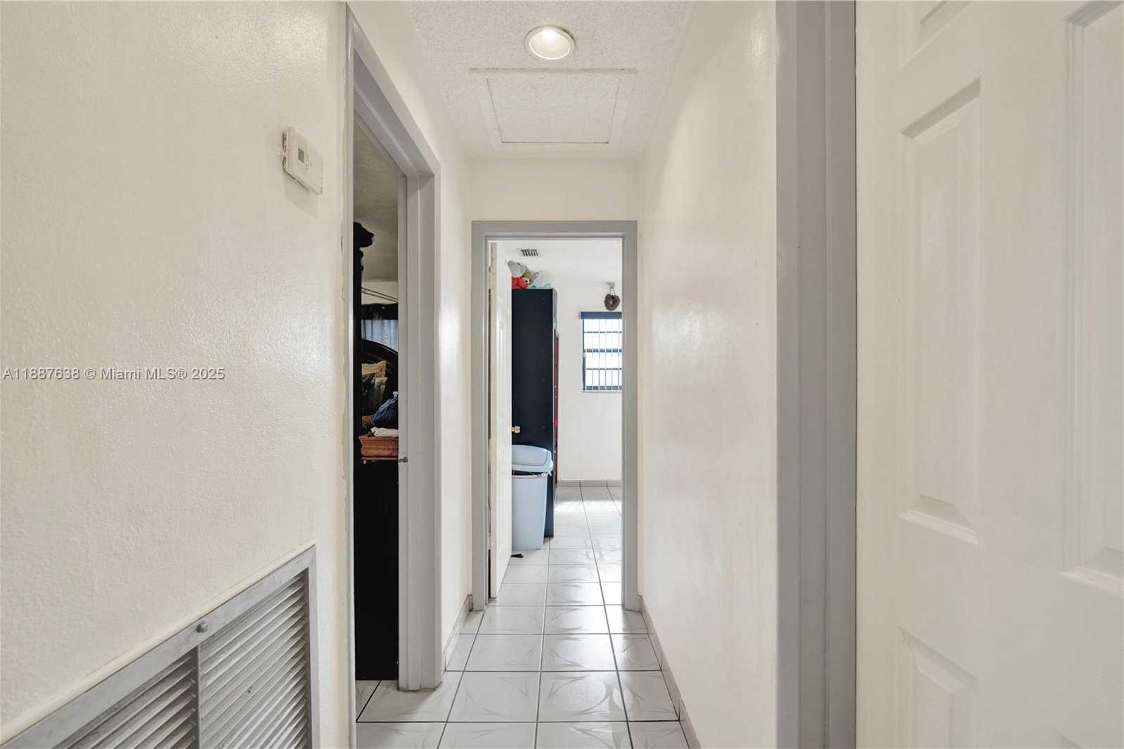 Small Image of 18690 BELVIEW DR, Cutler Bay Number 25