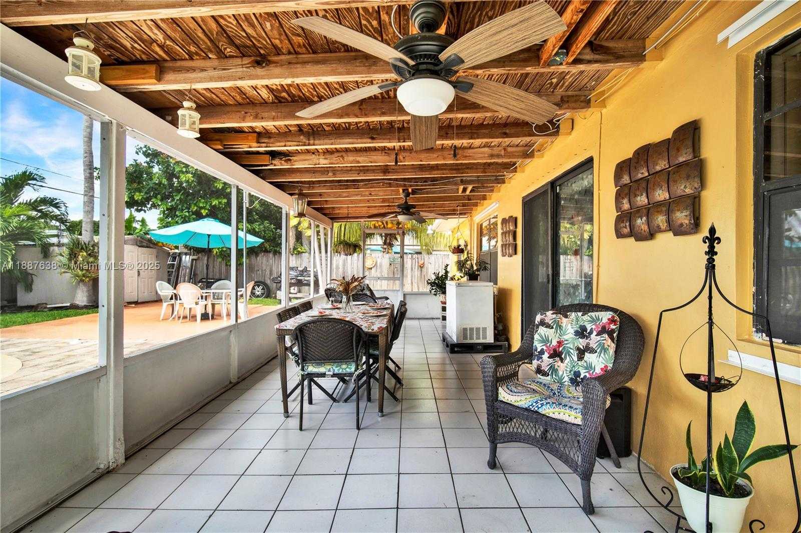 Small Image of 18690 BELVIEW DR, Cutler Bay Number 36