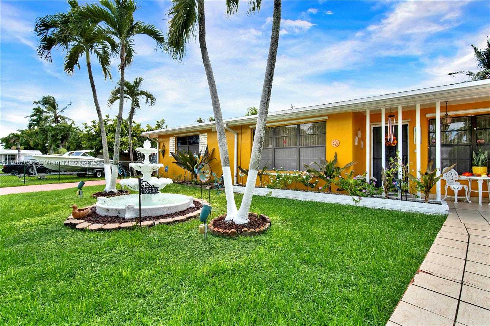 Small Image of 18690 BELVIEW DR, Cutler Bay Number 9