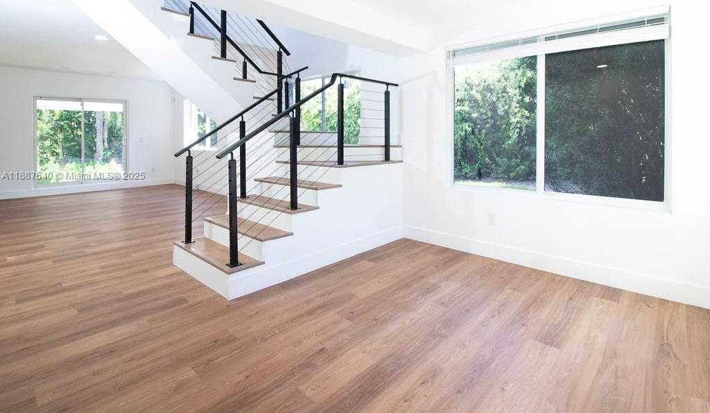 Small Image of 1255 JACKSON ST, Hollywood Number 18