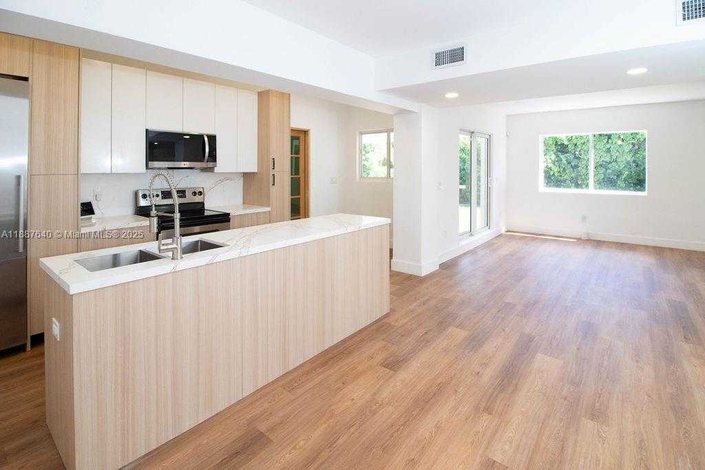 Small Image of 1255 JACKSON ST, Hollywood Number 25