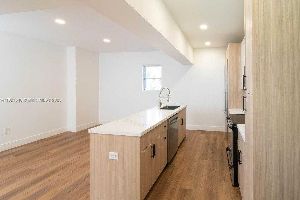 Small Image of 1255 JACKSON ST, Hollywood Number 29