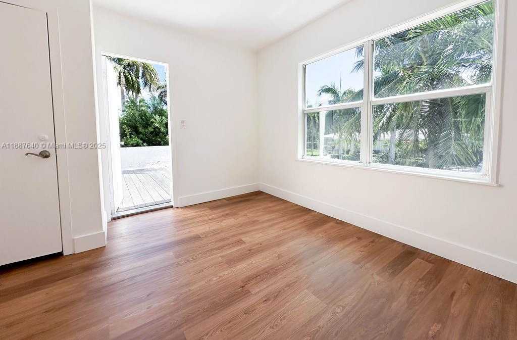 Small Image of 1255 JACKSON ST, Hollywood Number 39