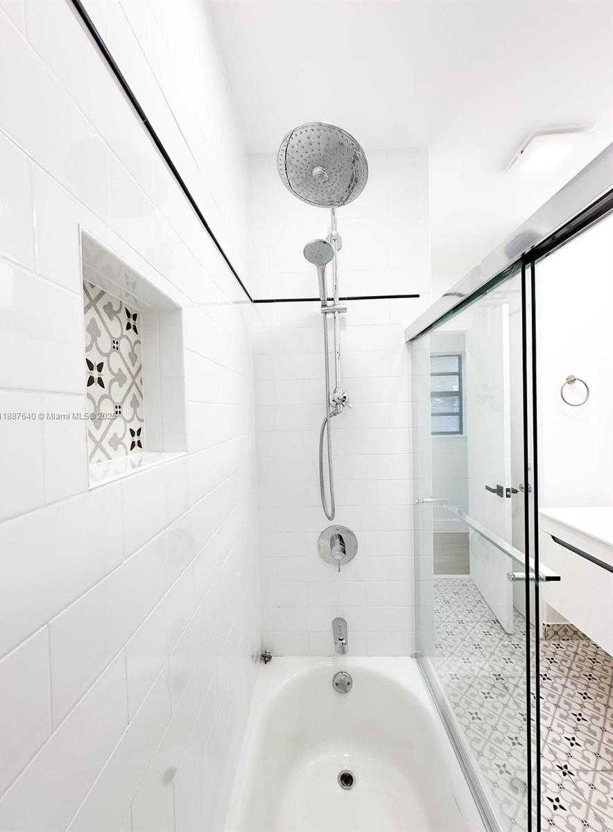 Small Image of 1255 JACKSON ST, Hollywood Number 47