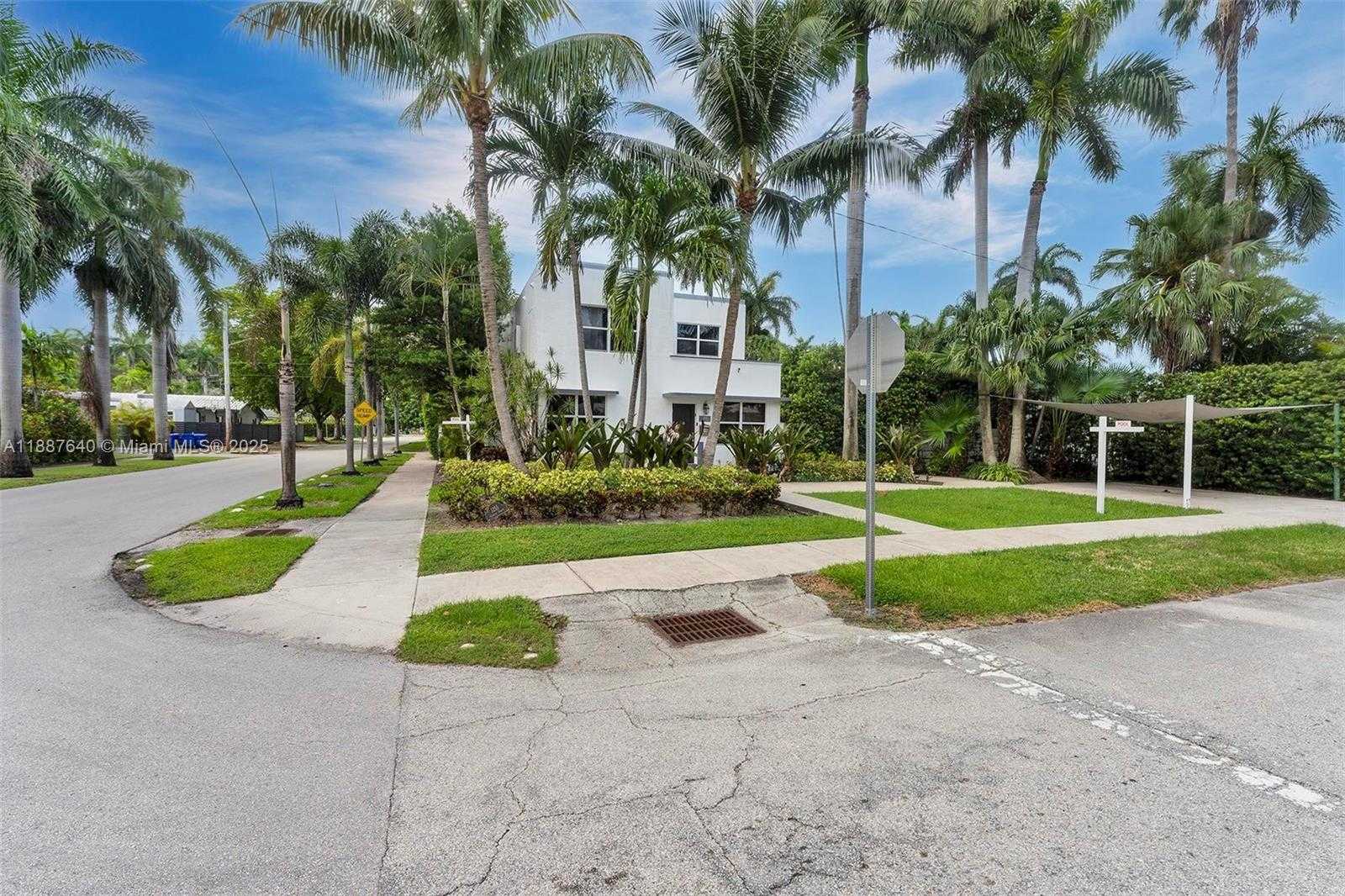 Small Image of 1255 JACKSON ST, Hollywood Number 5