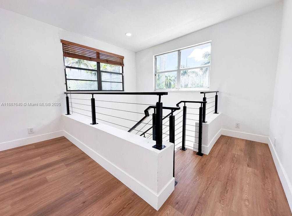 Small Image of 1255 JACKSON ST, Hollywood Number 50