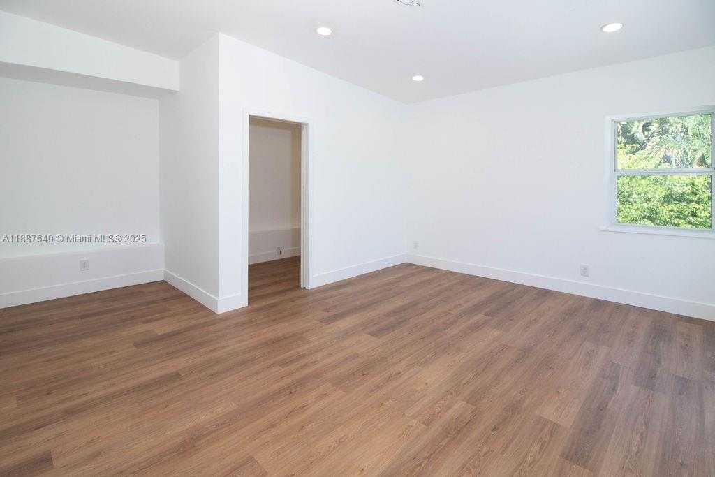 Small Image of 1255 JACKSON ST, Hollywood Number 55
