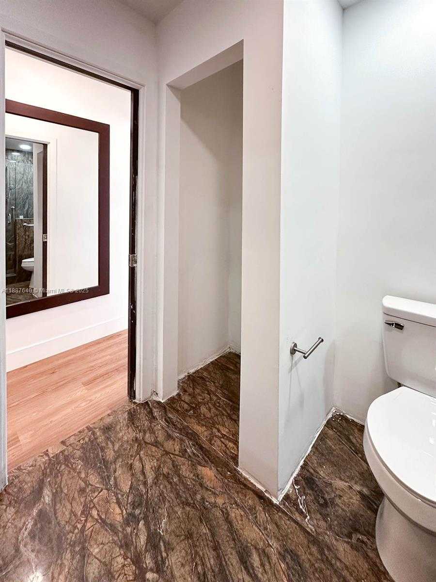 Small Image of 1255 JACKSON ST, Hollywood Number 67