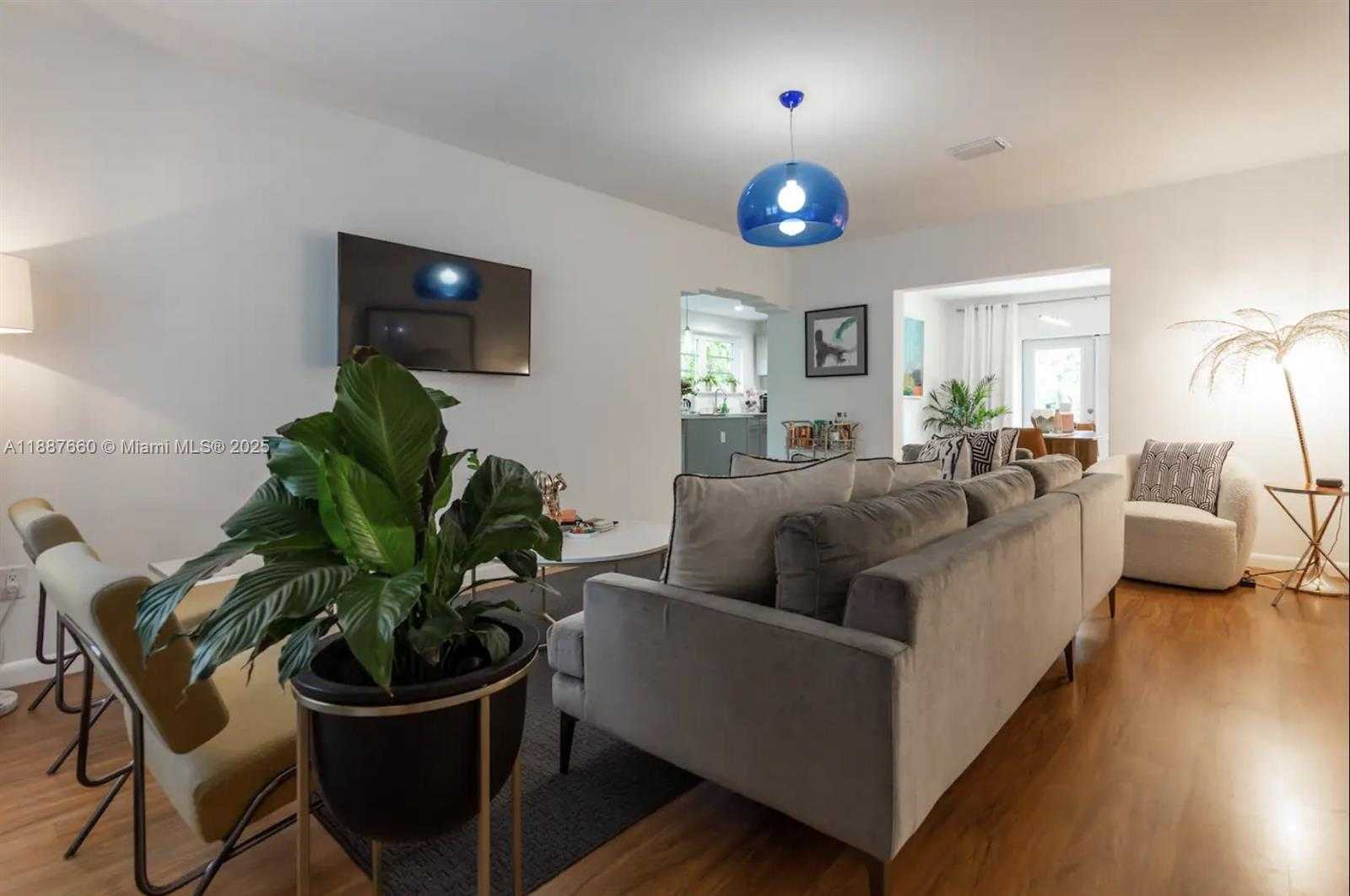 Small Image of 4765 NORTH MIAMI AVE, Miami Number 23