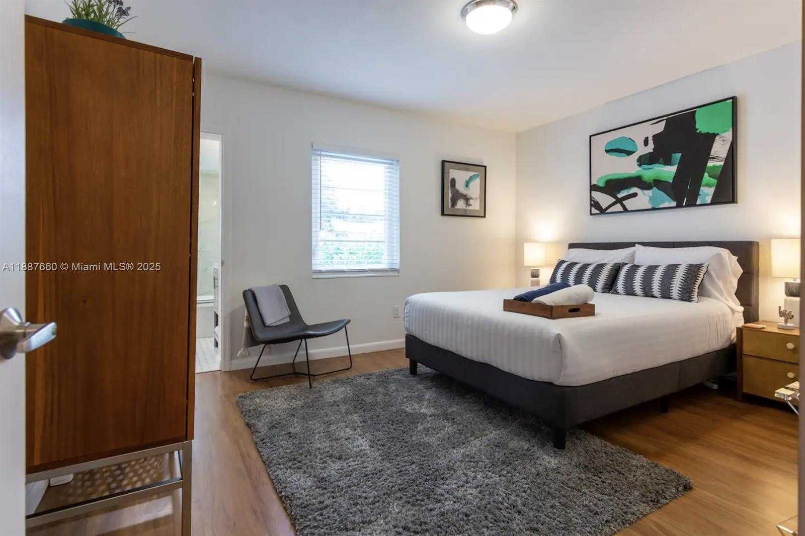 Small Image of 4765 NORTH MIAMI AVE, Miami Number 29