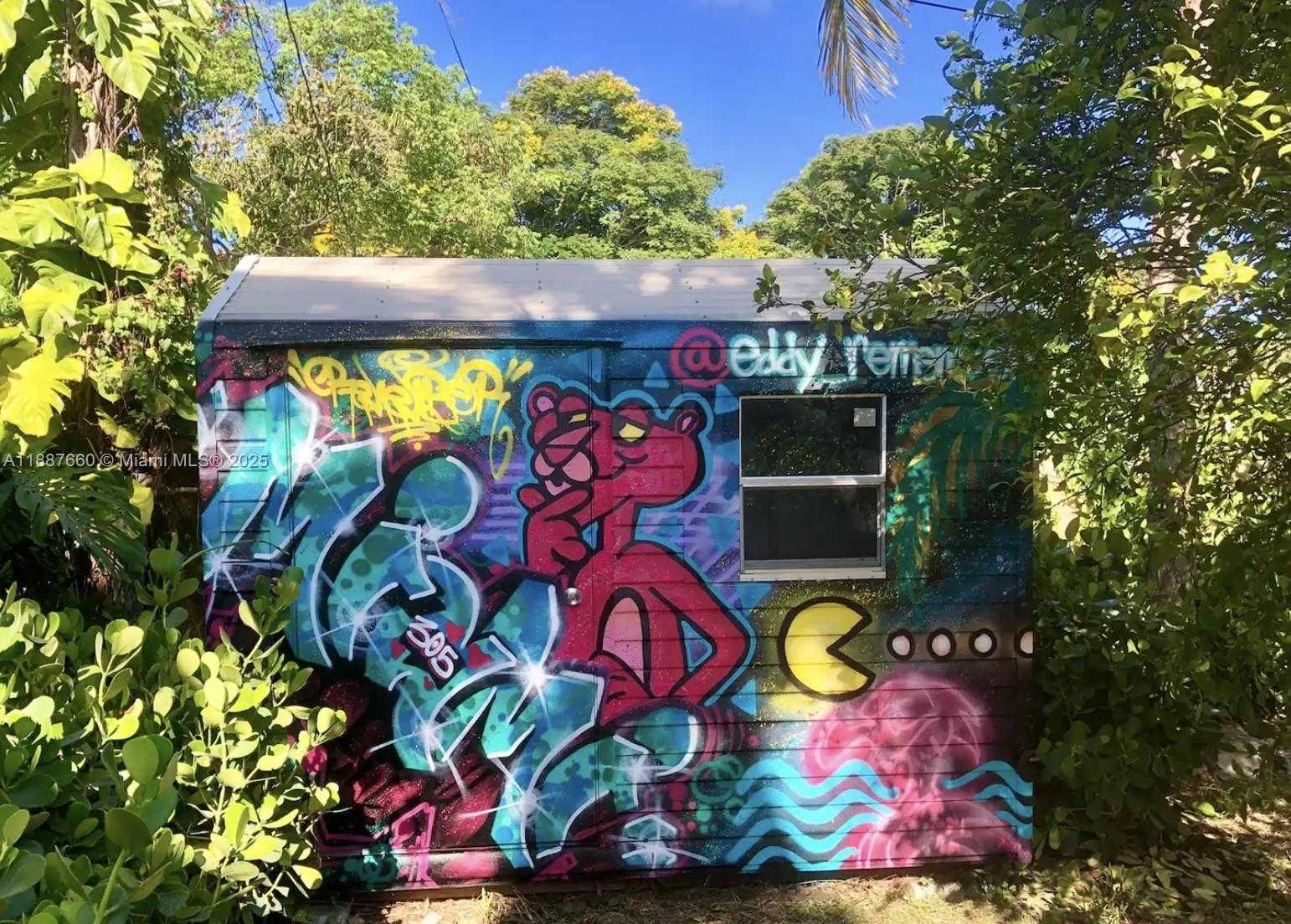 Small Image of 4765 NORTH MIAMI AVE, Miami Number 3