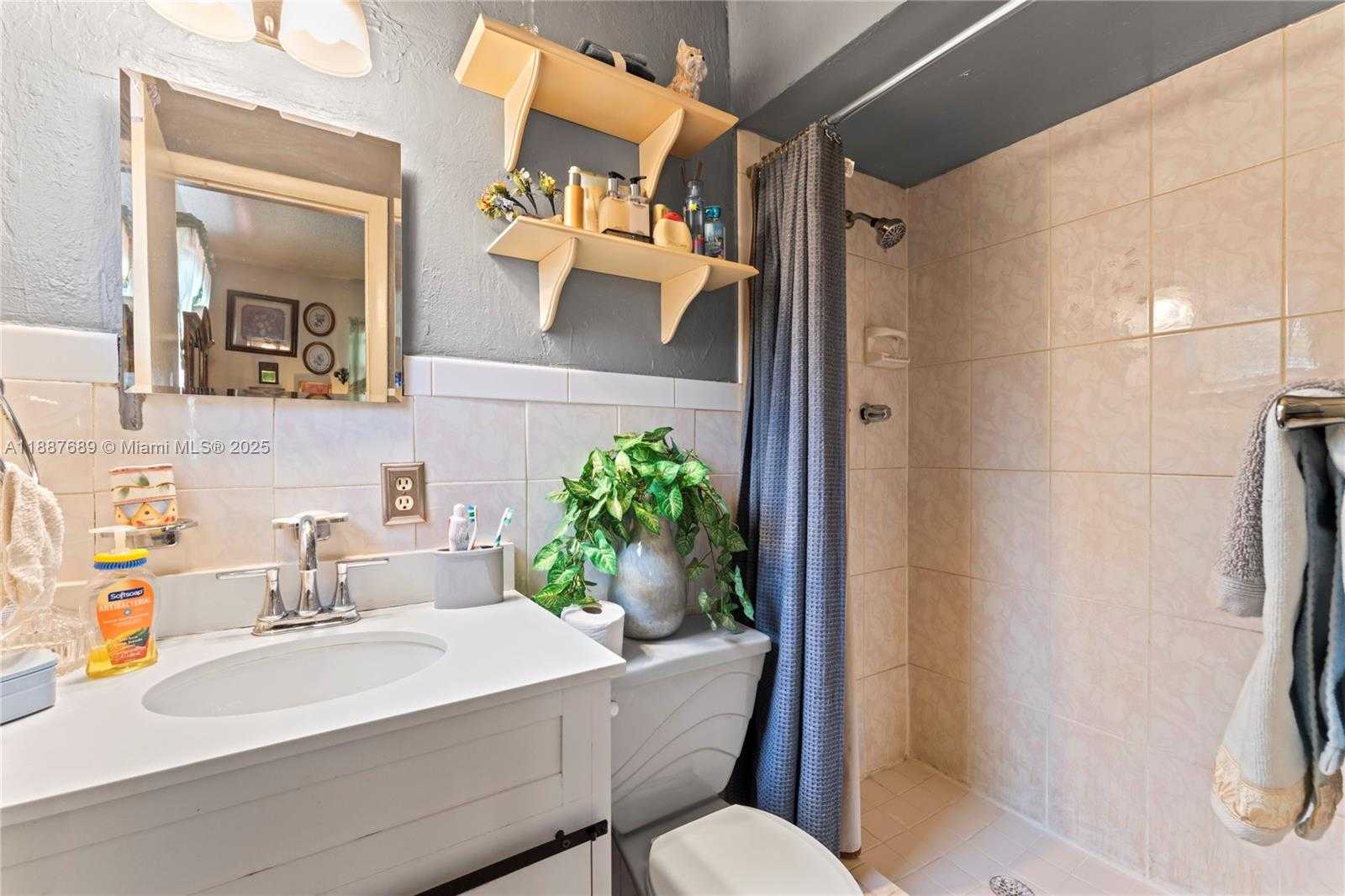 Small Image of 2250 NORTH WEST 178TH ST, Miami Gardens Number 4