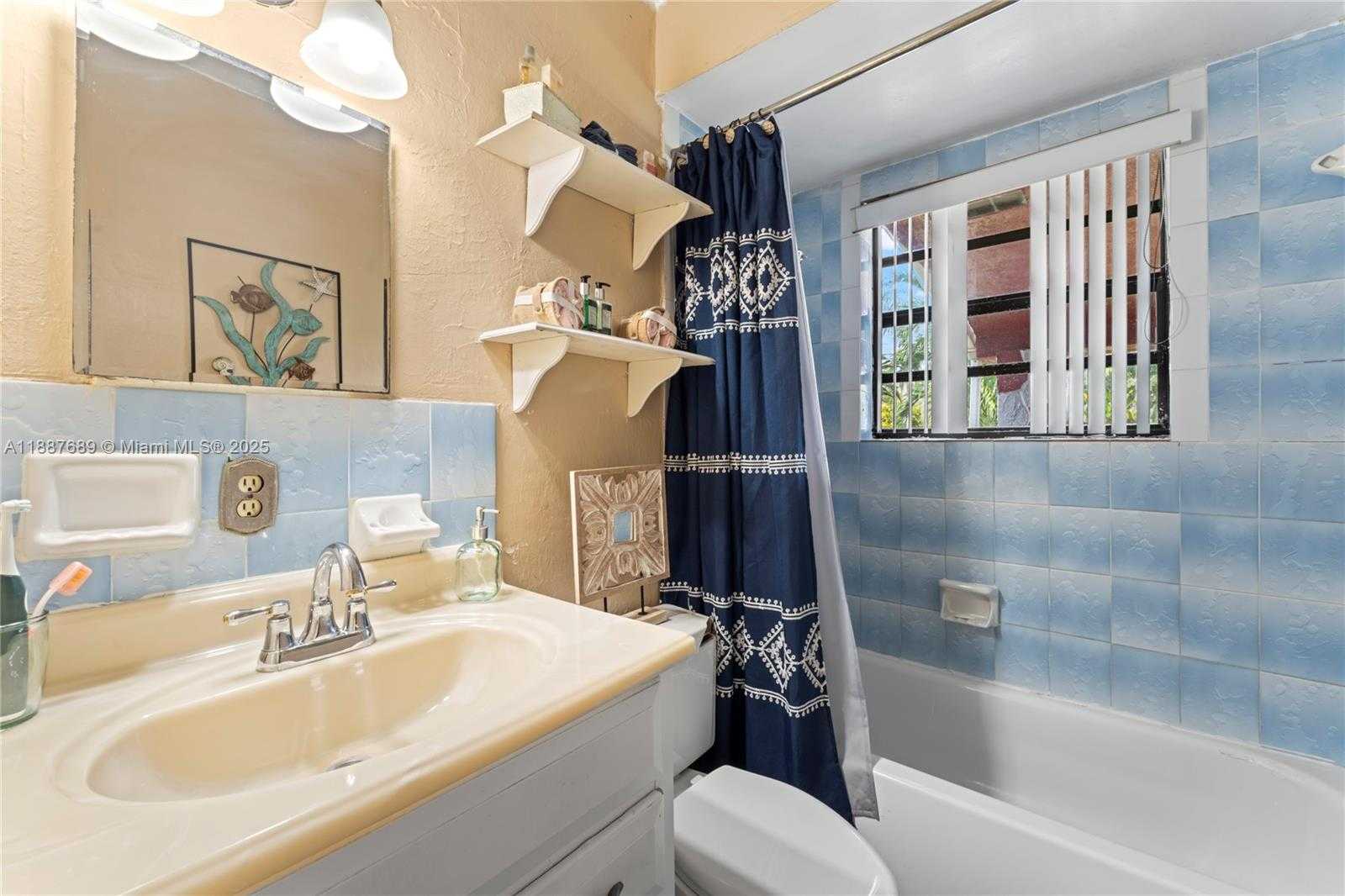 Small Image of 2250 NORTH WEST 178TH ST, Miami Gardens Number 6