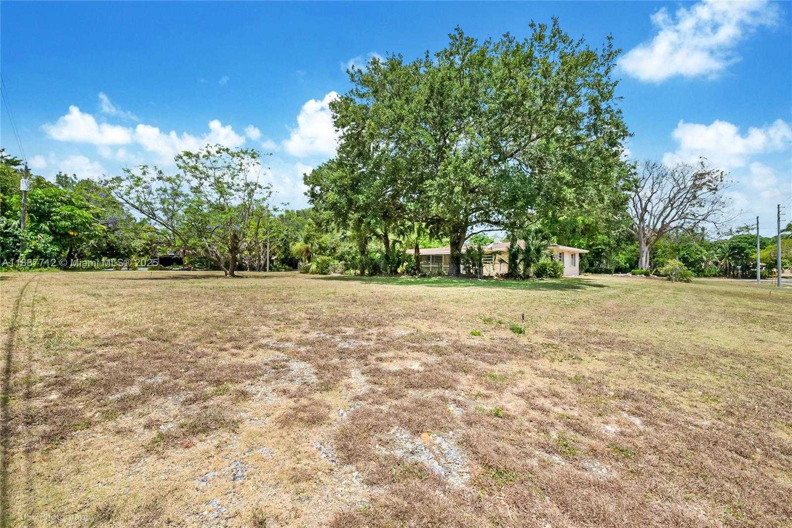 Small Image of 6650 SOUTH WEST 85TH AVE, Miami Number 11