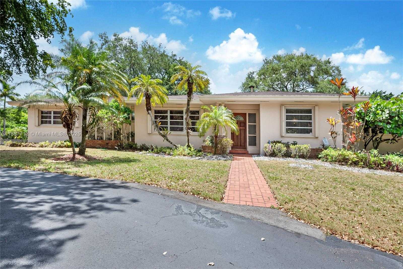 Small Image of 6650 SOUTH WEST 85TH AVE, Miami Number 7