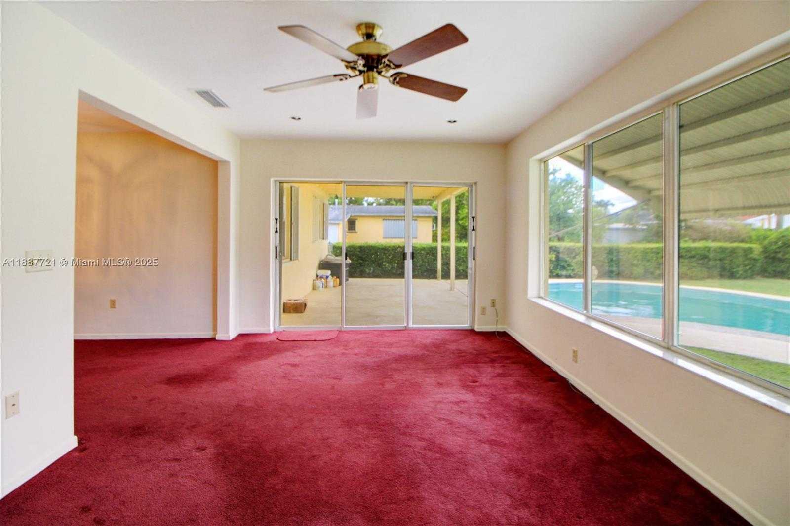 Small Image of 19550 BELVIEW DR, Cutler Bay Number 22