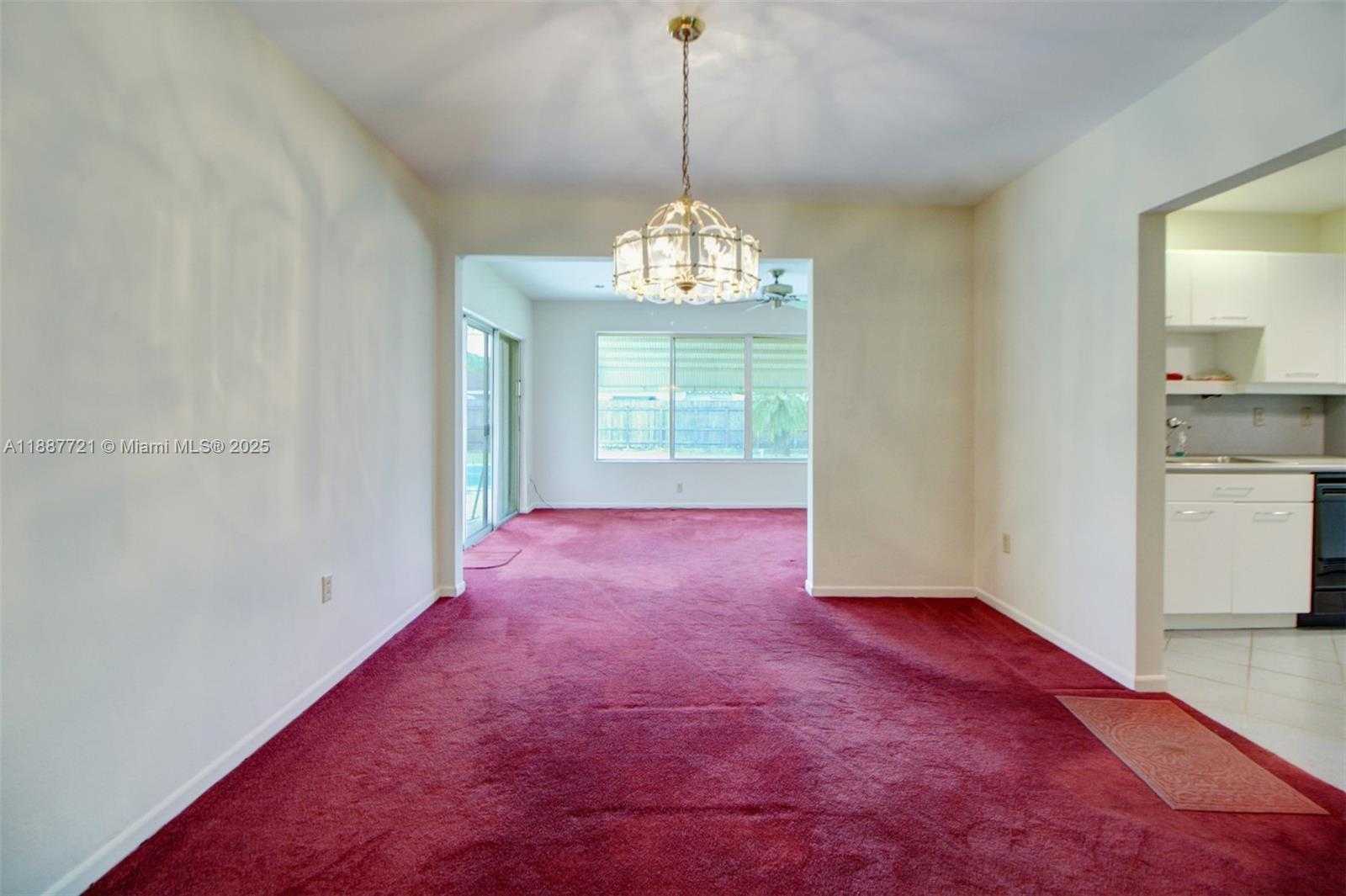 Small Image of 19550 BELVIEW DR, Cutler Bay Number 26