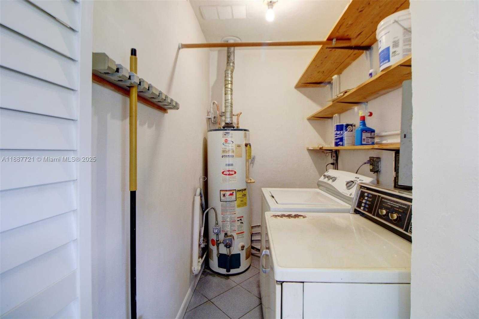 Small Image of 19550 BELVIEW DR, Cutler Bay Number 27